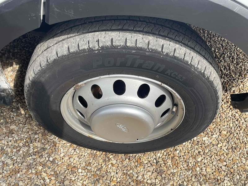 Ford 2.0 350 EcoBlue Leader L2 MWB TIPPER - DRW 2.0 2dr Tipper Manual Diesel