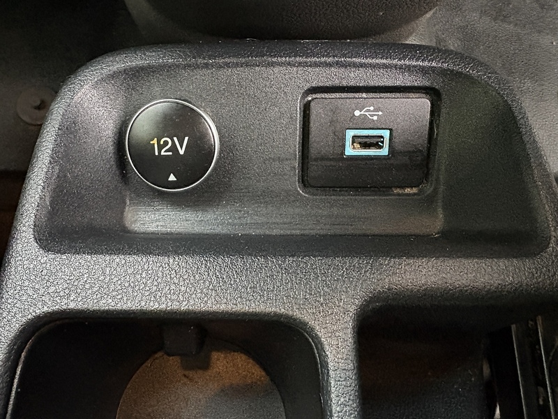 Ford 1.5 230 EcoBlue Leader L2 COMBI VAN - 5 SEATS 1.5 6dr Combi Van Manual Diesel