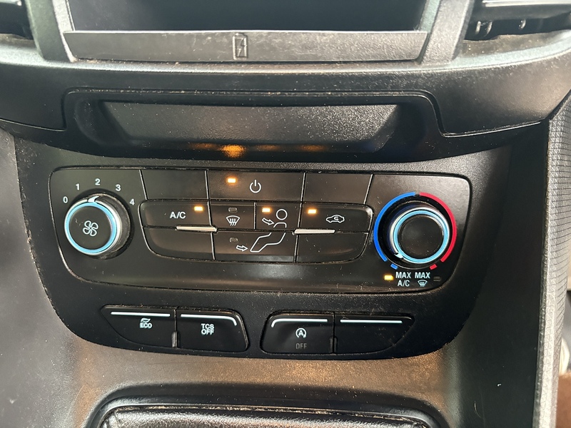 Ford 1.5 230 EcoBlue Leader L2 COMBI VAN - 5 SEATS 1.5 6dr Combi Van Manual Diesel