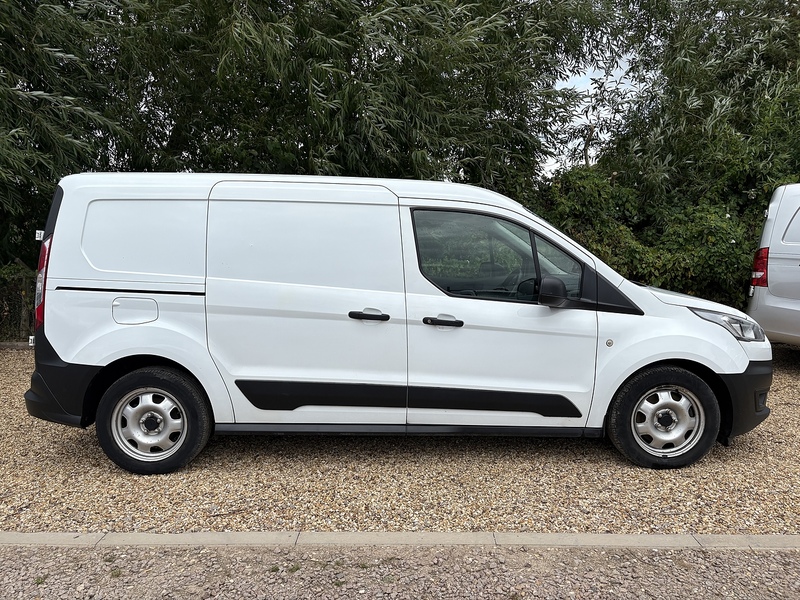 Ford 1.5 230 EcoBlue Leader L2 COMBI VAN - 5 SEATS 1.5 6dr Combi Van Manual Diesel