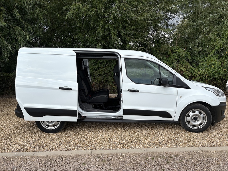 Ford 1.5 230 EcoBlue Leader L2 COMBI VAN - 5 SEATS 1.5 6dr Combi Van Manual Diesel