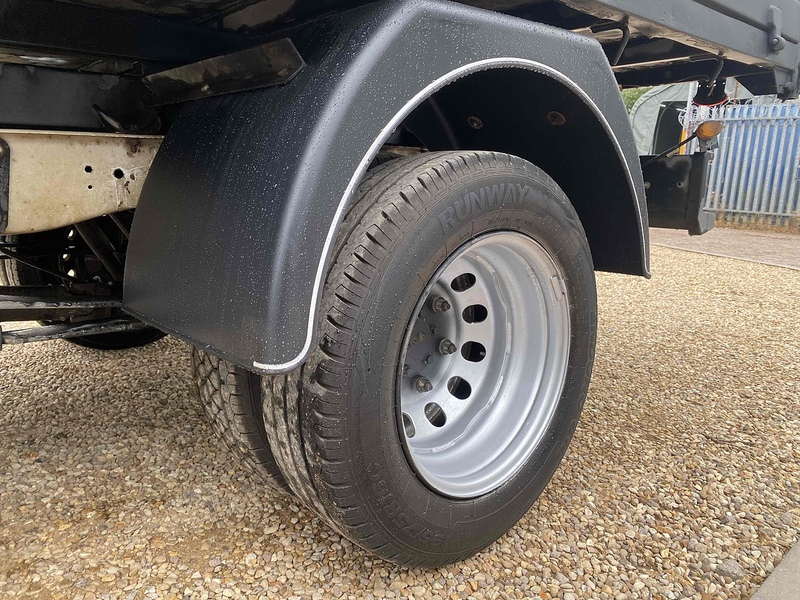 Ford 2.0 350 EcoBlue Leader LWB DOUBLE CAB TIPPER - 7 SEATS