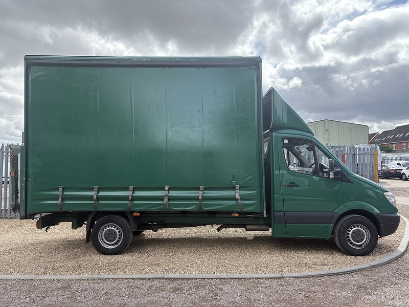 Mercedes-Benz 313 2.1 CDI LWB CURTAIN SIDED VAN - TAIL LIFT 2.1 2dr Curtain Side Van Manual Diesel