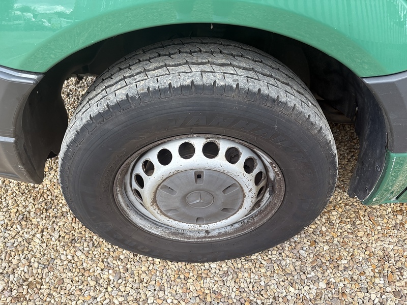 Mercedes-Benz 313 2.1 CDI LWB CURTAIN SIDED VAN - TAIL LIFT 2.1 2dr Curtain Side Van Manual Diesel