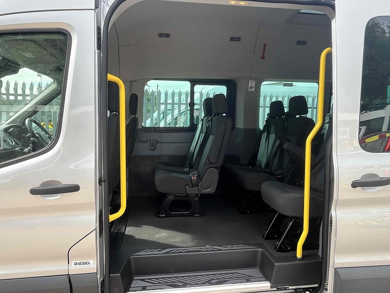 Ford 2.2 TDCi 460 Trend L4 XLWB  - 17 SEATS 2.2 4dr Minibus Manual Diesel