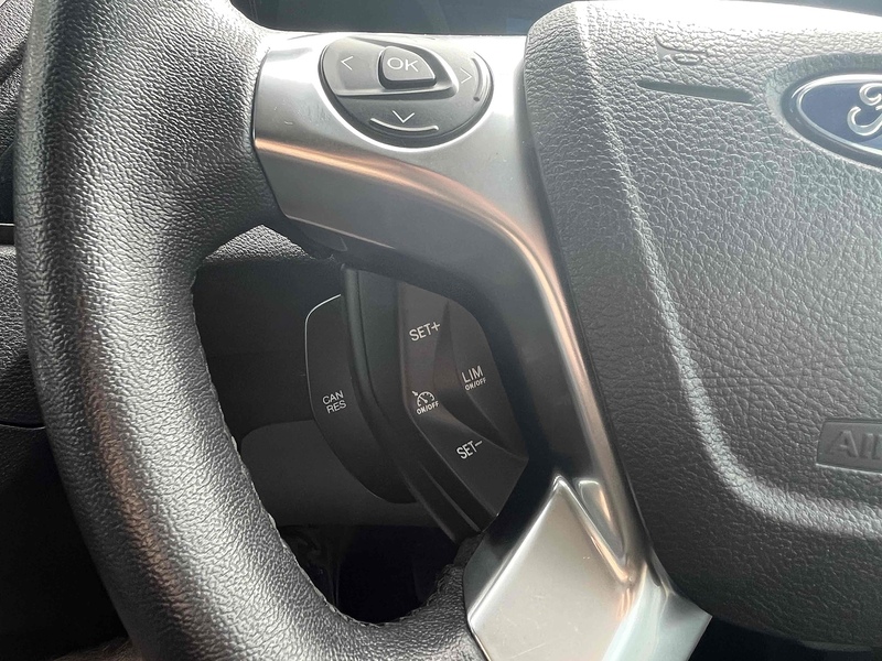 Ford 2.2 TDCi 460 Trend L4 XLWB  - 17 SEATS 2.2 4dr Minibus Manual Diesel