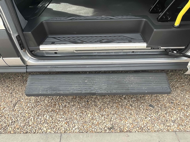 Ford 2.2 TDCi 460 Trend L4 XLWB  - 17 SEATS 2.2 4dr Minibus Manual Diesel