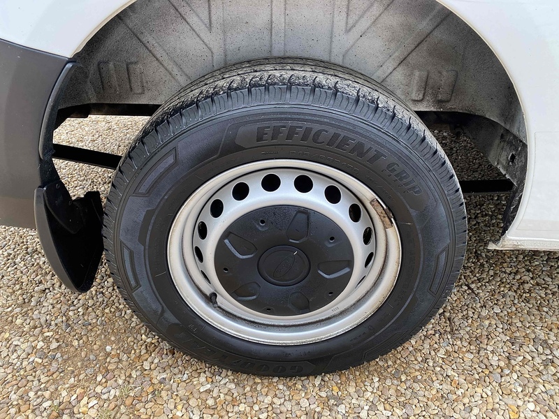 Ford 300 2.0 EcoBlue Leader L1 H1 SWB PANEL VAN