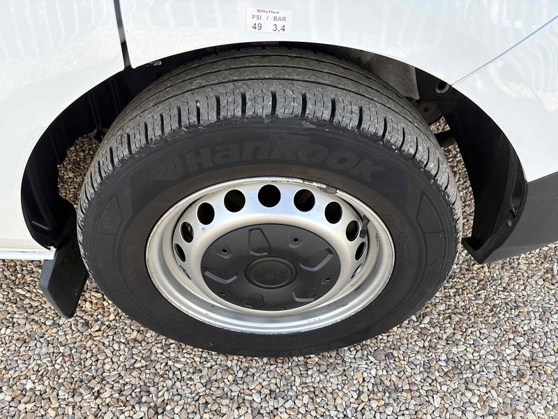 Ford 2.0 340 EcoBlue Leader SWB PANEL VAN - WHITE