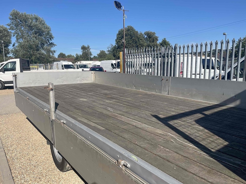 Iveco 3.0 70C18 L4 XLWB 20 FT DROPSIDE 7 TON - AUTOMATIC