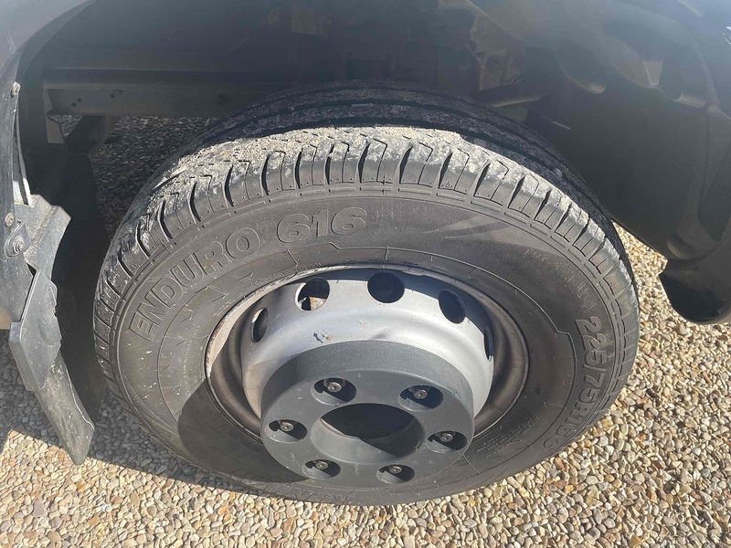 Iveco 3.0 70C18 L4 XLWB 20 FT DROPSIDE 7 TON - AUTOMATIC