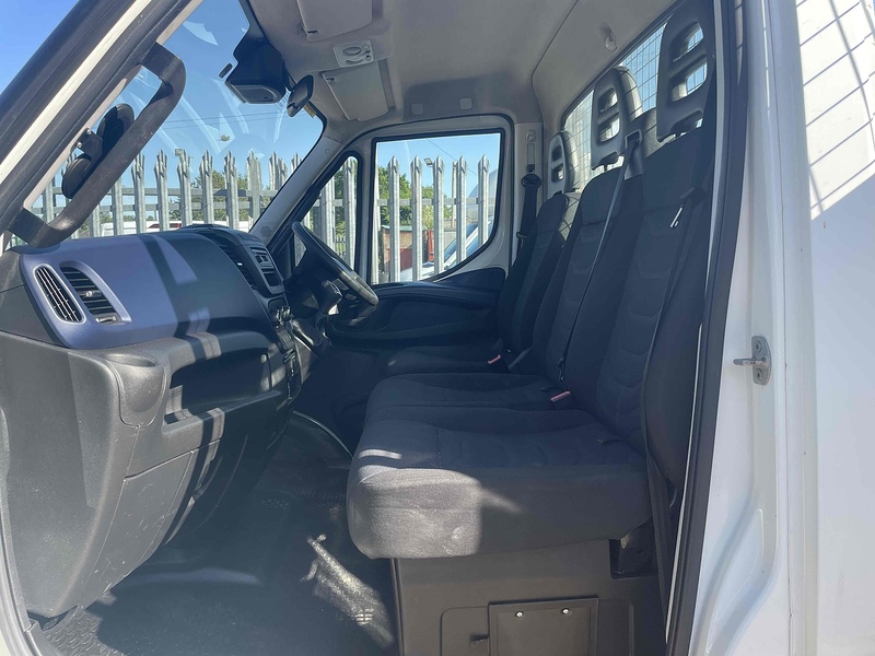 Iveco 3.0 70C18 L4 XLWB 20 FT DROPSIDE 7 TON - AUTOMATIC