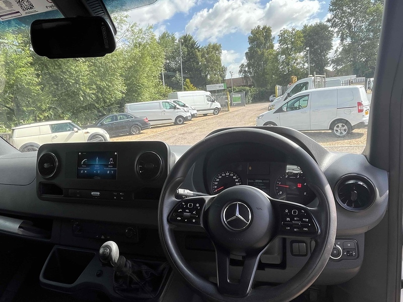 Mercedes-Benz 2.1 314 CDI Progressive L3 LWB DROPSIDE - TAIL LIFT 2.1 2dr Dropside Manual Diesel