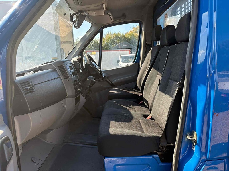 Mercedes-Benz 2.1 313 CDI LWB DROPSIDE FLATBED PICK UP - TAIL LIFT