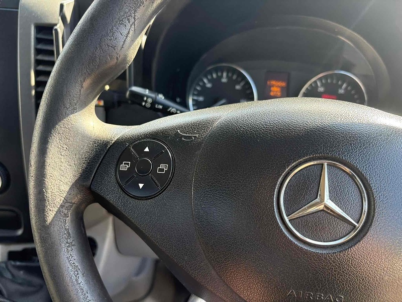 Mercedes-Benz 2.1 313 CDI LWB DROPSIDE FLATBED PICK UP - TAIL LIFT