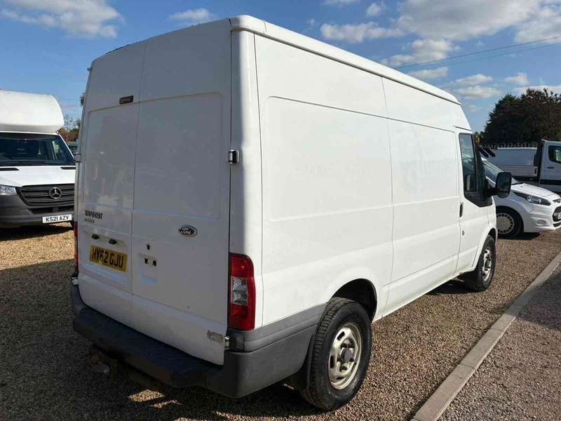 Ford TDCi 330 2.2 L2 MWB PANEL VAN - WHITE