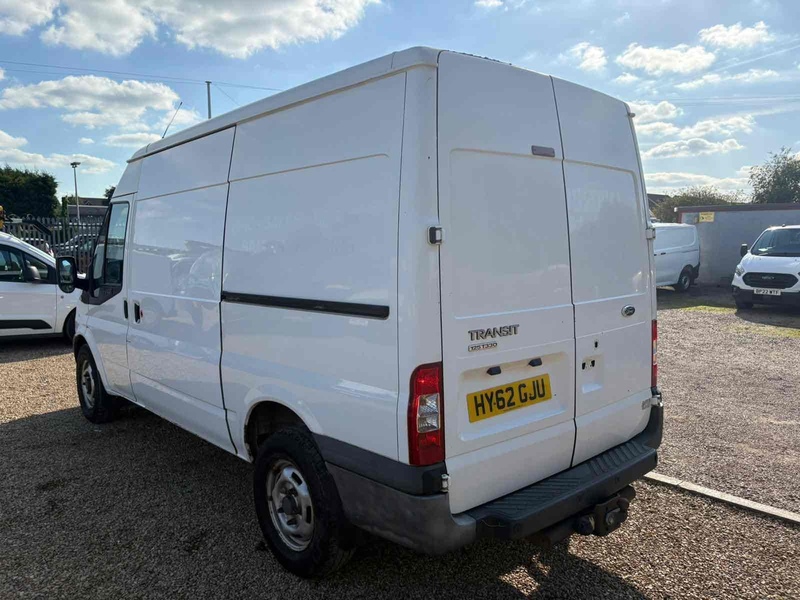 Ford TDCi 330 2.2 L2 MWB PANEL VAN - WHITE