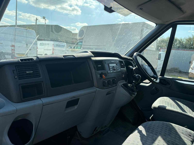 Ford TDCi 330 2.2 L2 MWB PANEL VAN - WHITE