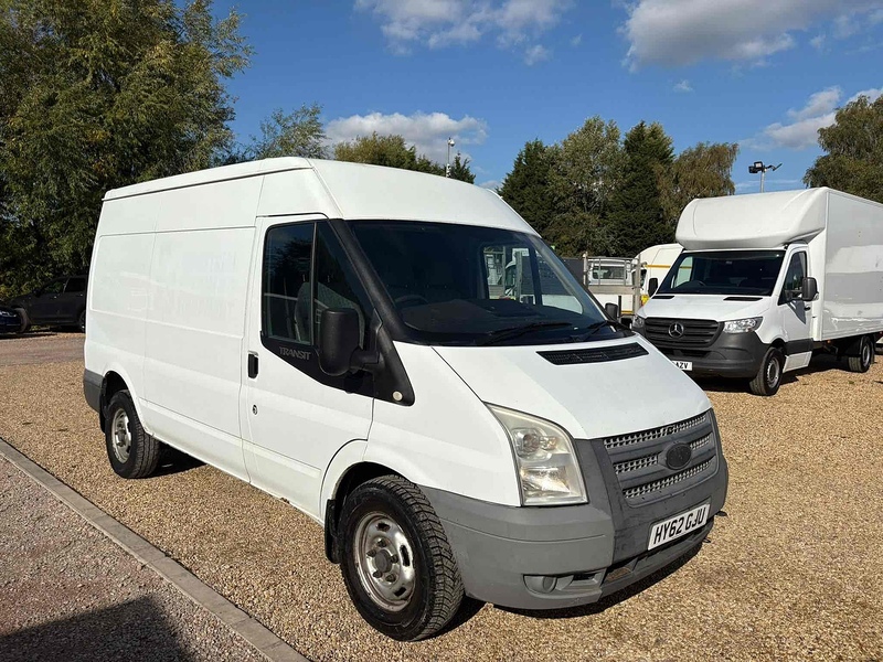 Ford TDCi 330 2.2 L2 MWB PANEL VAN - WHITE