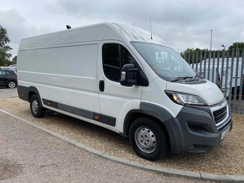 Peugeot 2.2 HDi 435 Professional L4 H2 LWB PANEL VAN - WHITE 2.2 5dr Panel Van Manual Diesel