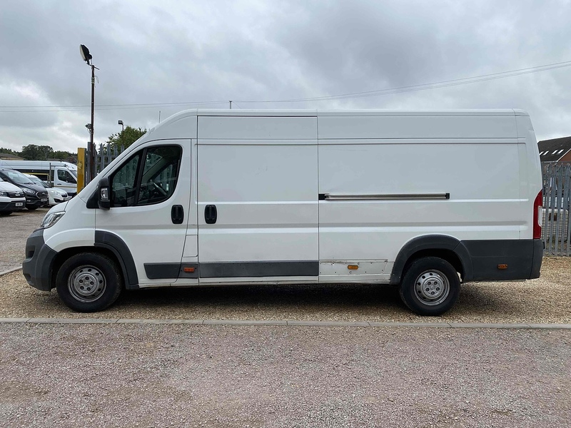 Peugeot 2.2 HDi 435 Professional L4 H2 LWB PANEL VAN - WHITE 2.2 5dr Panel Van Manual Diesel