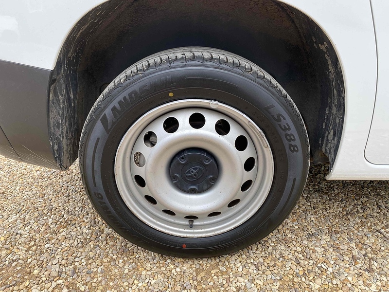 Toyota 1.5 BlueHDi Active Short Panel Van 5dr Diesel Manual SWB Euro 6 (s/s) (100 bhp)