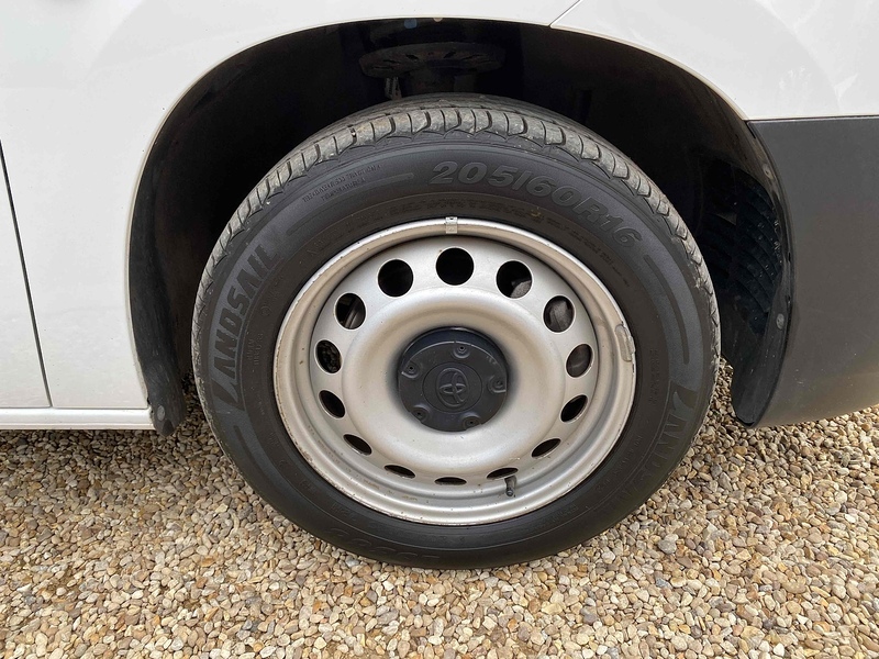 Toyota 1.5 BlueHDi Active Short Panel Van 5dr Diesel Manual SWB Euro 6 (s/s) (100 bhp)