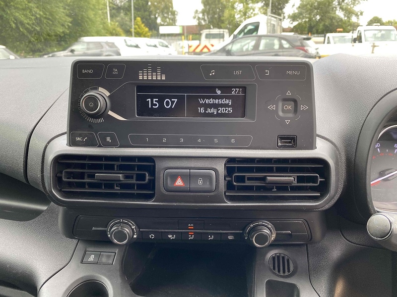 Toyota 1.5 BlueHDi Active Short Panel Van 5dr Diesel Manual SWB Euro 6 (s/s) (100 bhp)