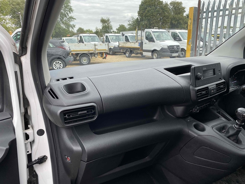 Toyota 1.5 BlueHDi Active Short Panel Van 5dr Diesel Manual SWB Euro 6 (s/s) (100 bhp)