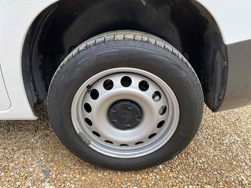 Toyota 1.5 BlueHDi Active Short Panel Van 5dr Diesel Manual SWB Euro 6 (s/s) (100 bhp)