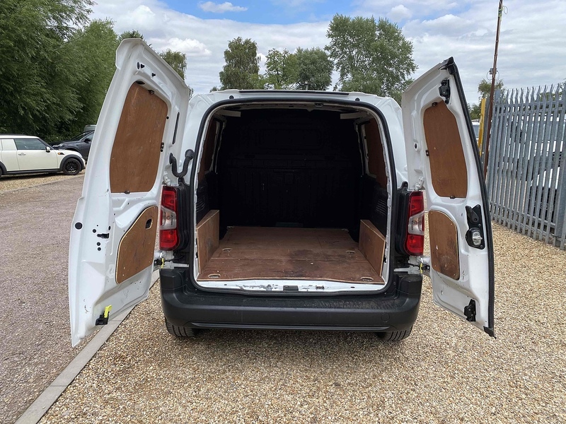 Toyota 1.5 BlueHDi Active Short Panel Van 5dr Diesel Manual SWB Euro 6 (s/s) (100 bhp)