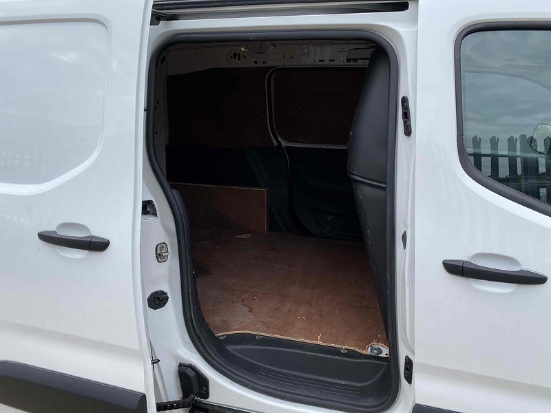 Toyota 1.5 BlueHDi Active Short Panel Van 5dr Diesel Manual SWB Euro 6 (s/s) (100 bhp)