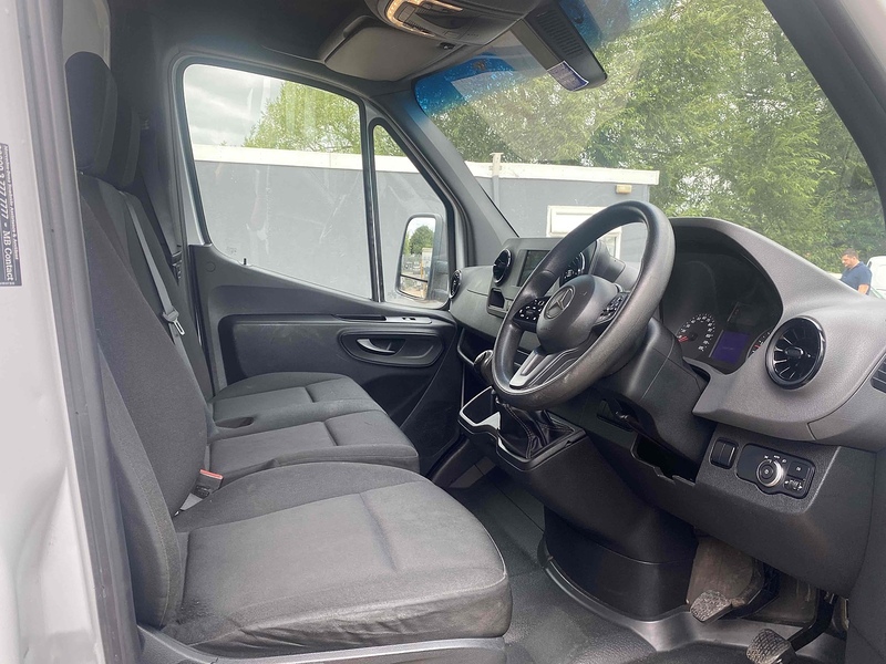 Mercedes-Benz 2.1 314 CDI Progressive L3 LWB 14FT FLATBED - WHITE