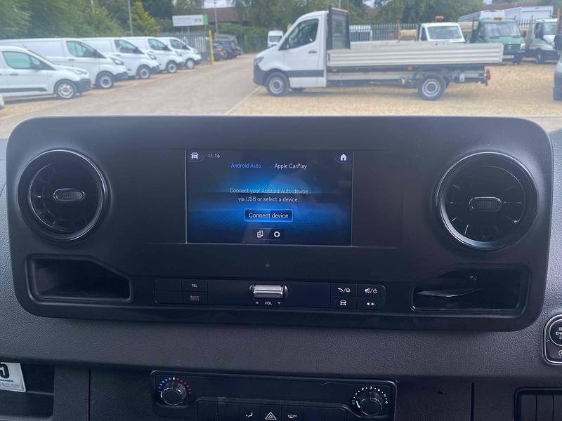 Mercedes-Benz 2.1 314 CDI Progressive L3 LWB 14FT FLATBED - WHITE