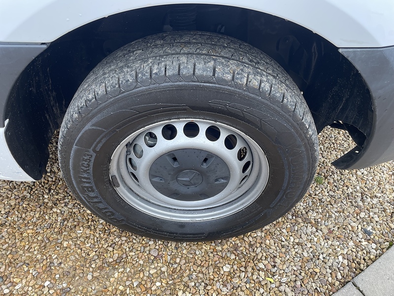 Mercedes-Benz 314 2.1 CDI Progressive L3 LWB DROPSIDE - WHITE