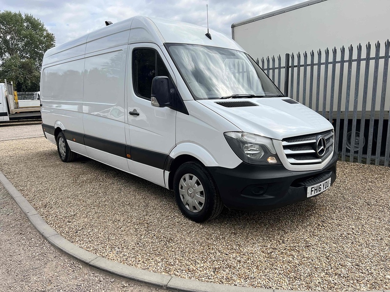 Mercedes-Benz 2.1 316 CDi Panel Van 4dr Diesel Manual RWD L3 H3 (163 bhp)