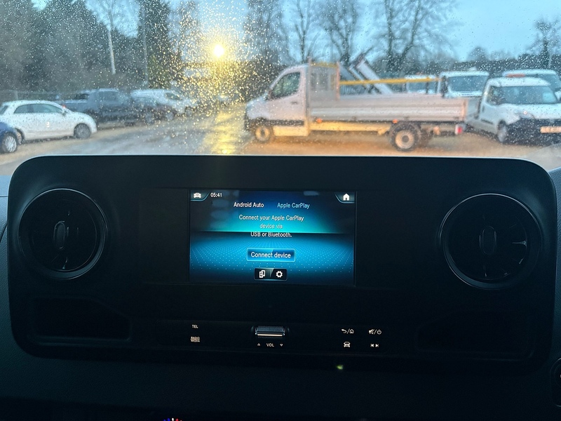 Mercedes-Benz 316 2.1 CDI L3 LWB DROPSIDE – WHITE