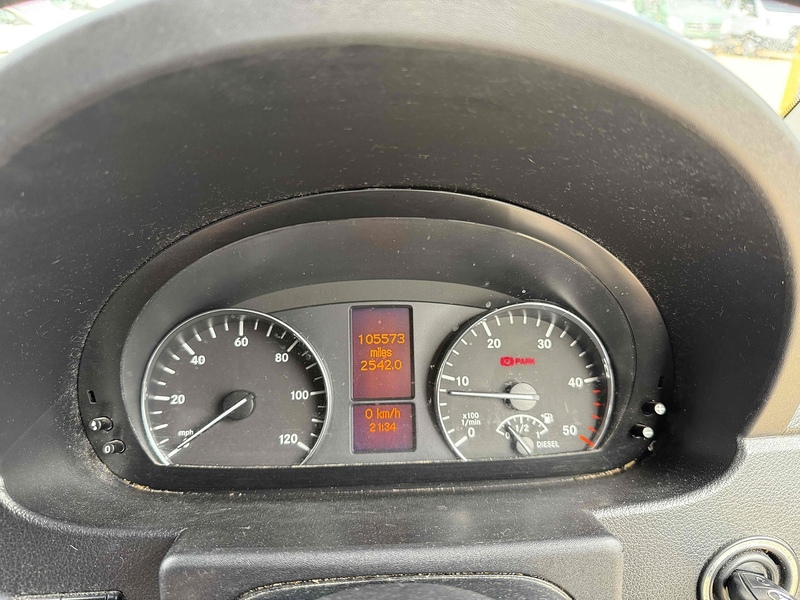 Mercedes-Benz 313 2.1CDI LWB LUXURY CREW MINI BUS