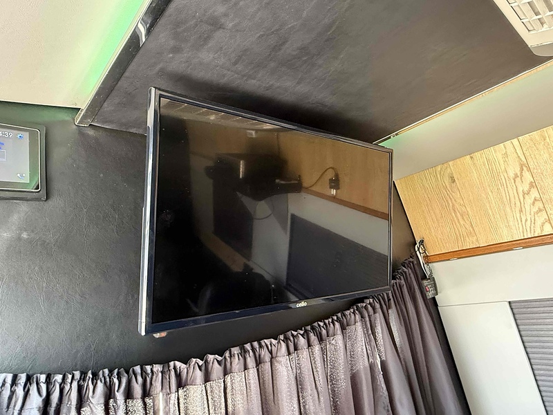 Mercedes-Benz 313 2.1CDI LWB LUXURY CREW MINI BUS