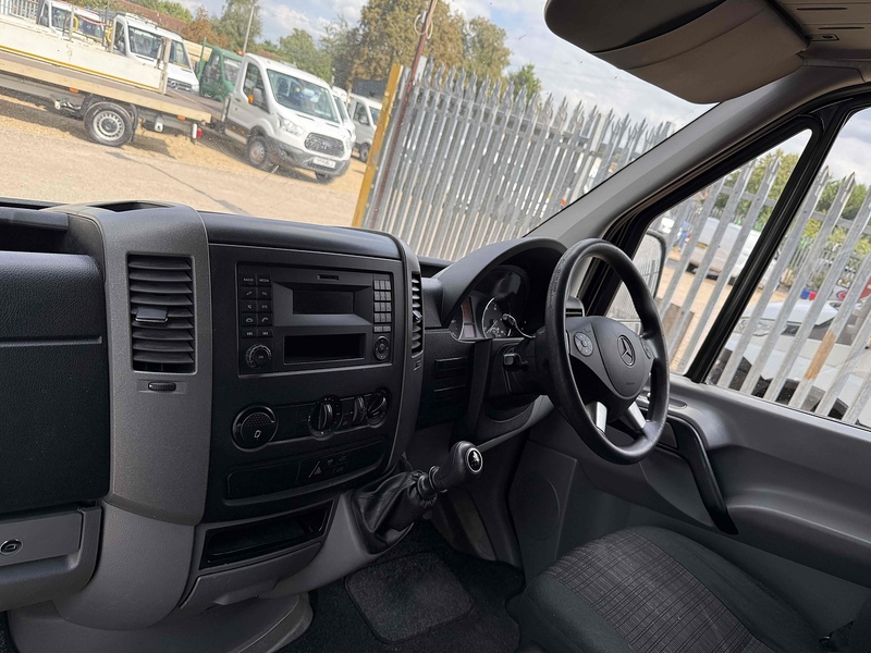 Mercedes-Benz 313 2.1CDI LWB LUXURY CREW MINI BUS