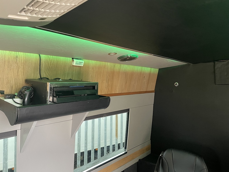 Mercedes-Benz 313 2.1CDI LWB LUXURY CREW MINI BUS