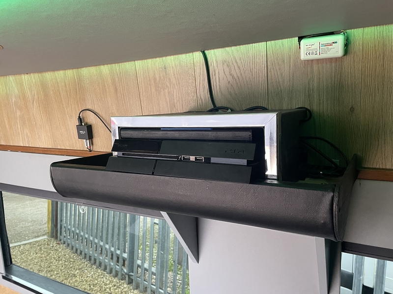 Mercedes-Benz 313 2.1CDI LWB LUXURY CREW MINI BUS