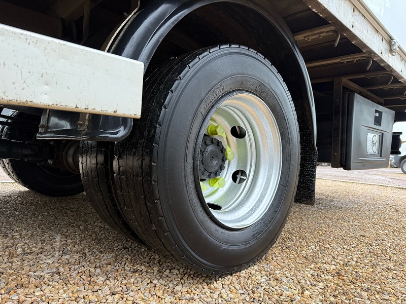 Iveco 75-160 21FT DROPSIDE LORRY 7.5 TON