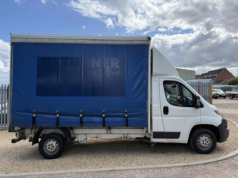 Citroen HDi 35 2.2 CURTAIN SIDED LUTON VAN - WHITE