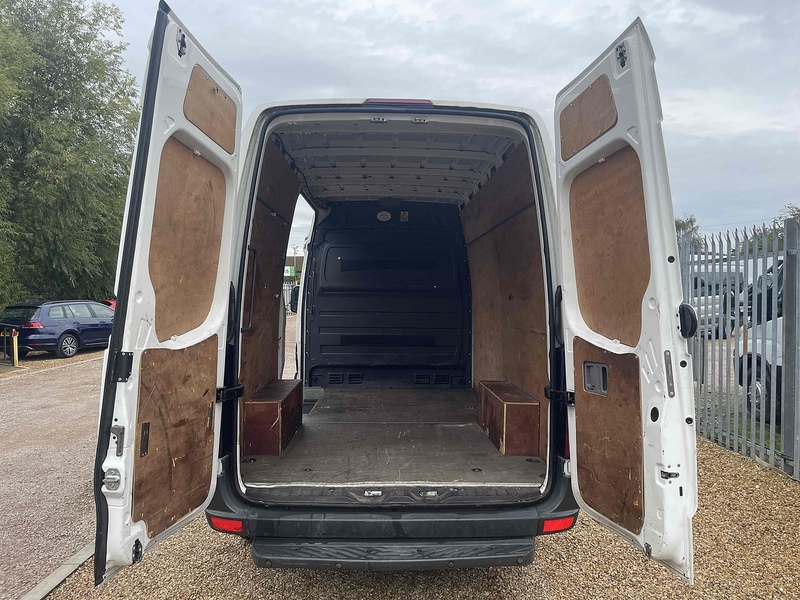 Volkswagen TDI CR35 2.0 MWB HIGH ROOF PANEL VAN - WHITE