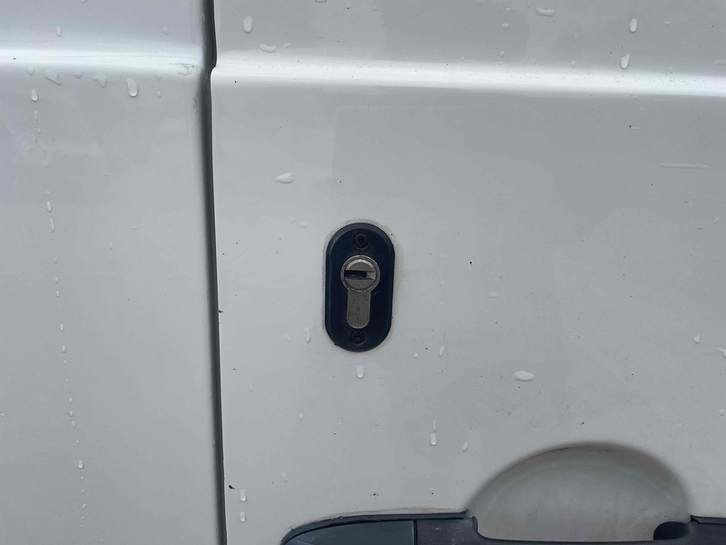 Volkswagen TDI CR35 2.0 MWB HIGH ROOF PANEL VAN - WHITE