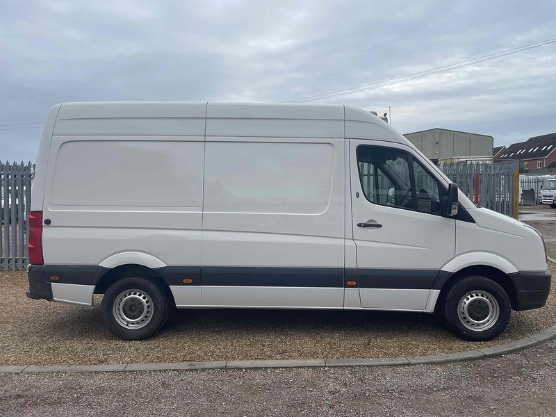 Volkswagen TDI CR35 2.0 MWB HIGH ROOF PANEL VAN - WHITE