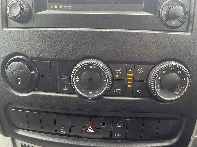 Volkswagen TDI CR35 2.0 MWB HIGH ROOF PANEL VAN - WHITE