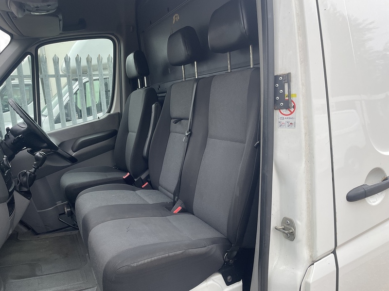 Volkswagen TDI CR35 2.0 MWB HIGH ROOF PANEL VAN - WHITE