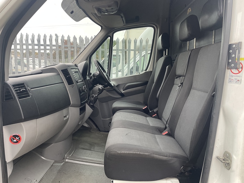 Volkswagen TDI CR35 2.0 MWB HIGH ROOF PANEL VAN - WHITE